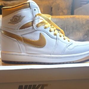 Wmns AIR JORDAN 1 Retro HI OG